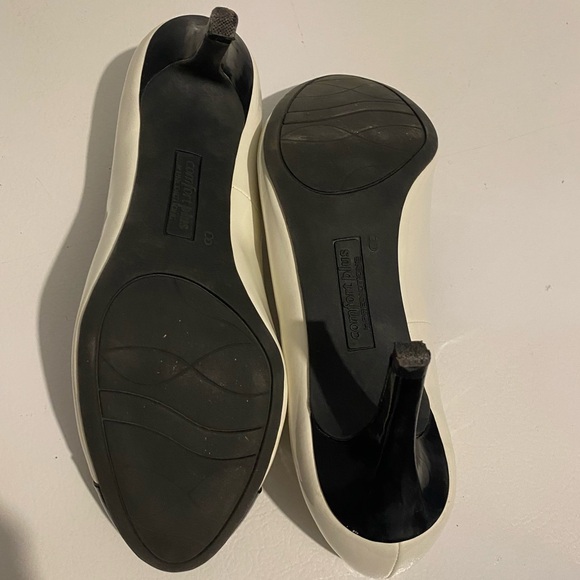 Size 8 comfort plus women’s heels, comfortable dress shoes black and white - Picture 4 of 4